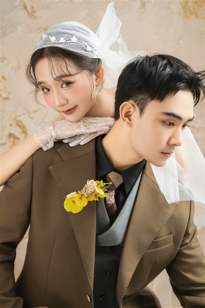 Dịch vụ may váy cưới theo yêu cầu chất lượng, giá rẻ tại Hà Nội