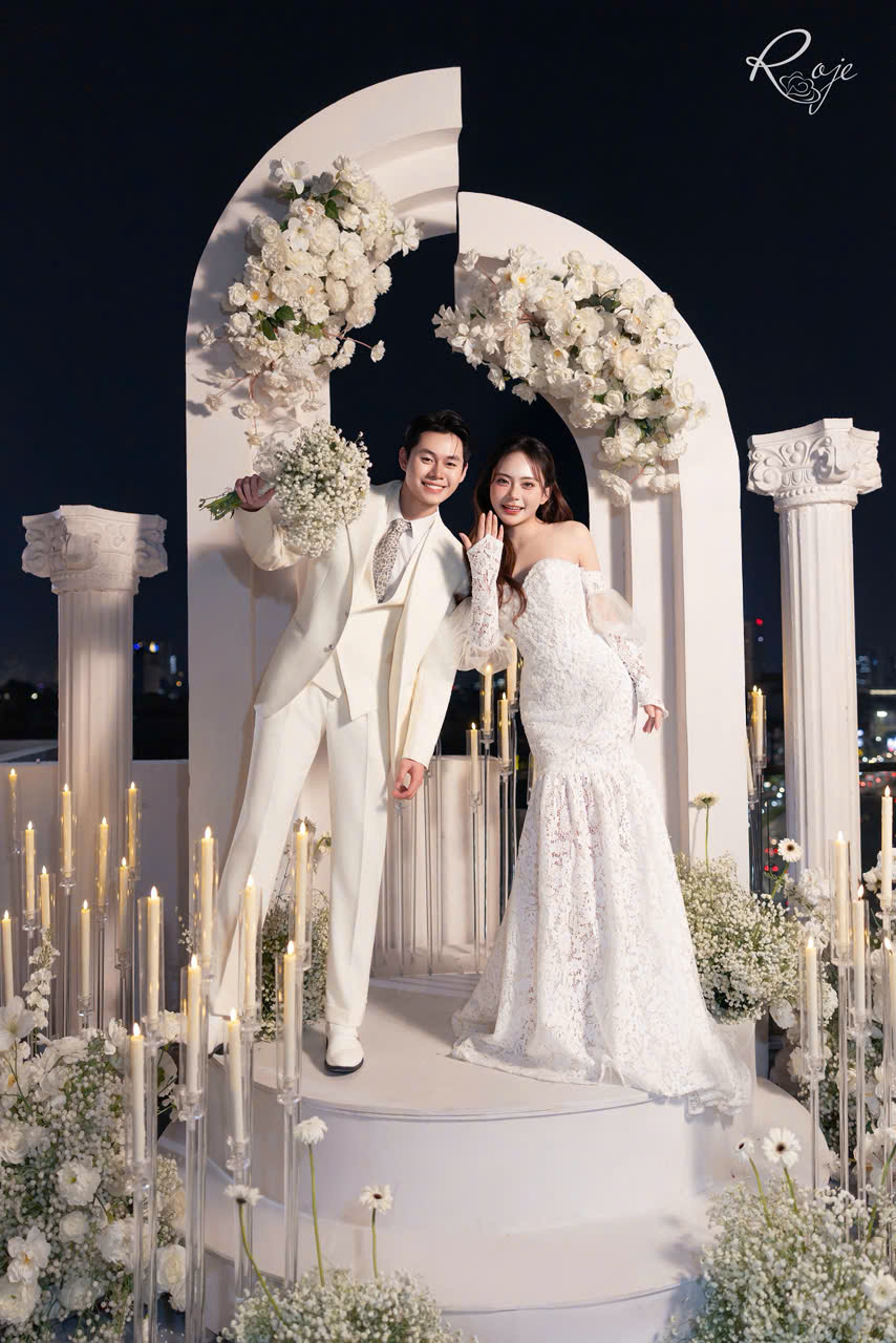 Concept chụp cưới độc quyền view thành phố đêm nhà Roje 