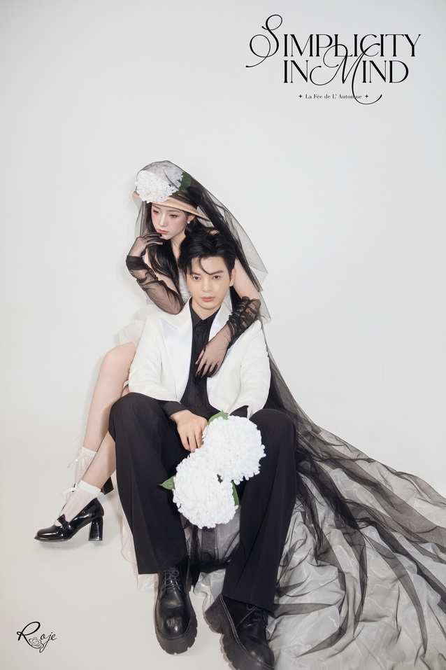 Concept chụp cưới thời trang GenZ phòng vô cực