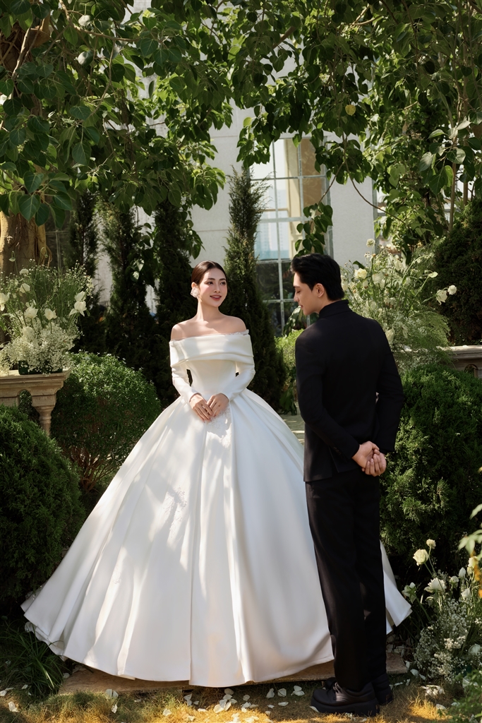 Concept chụp ảnh cưới phim trường Five Garden ( sân vườn )