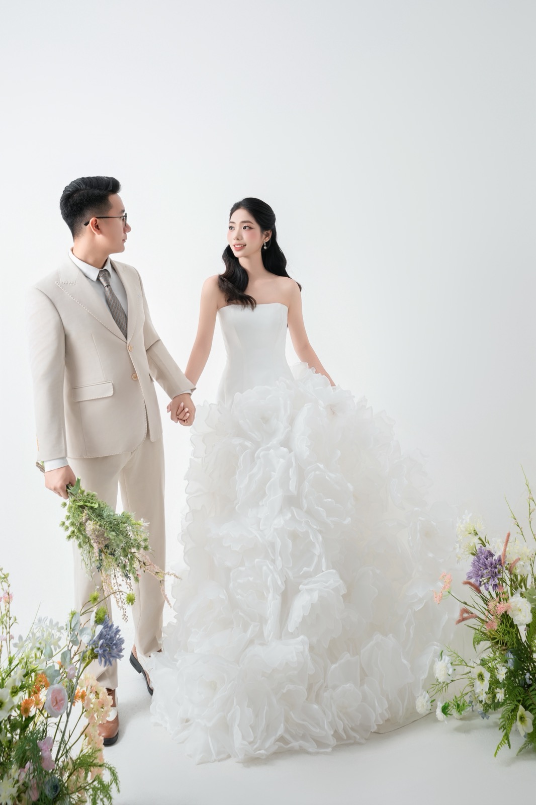 Chụp cưới studio 2 bạn Yến - Vinh